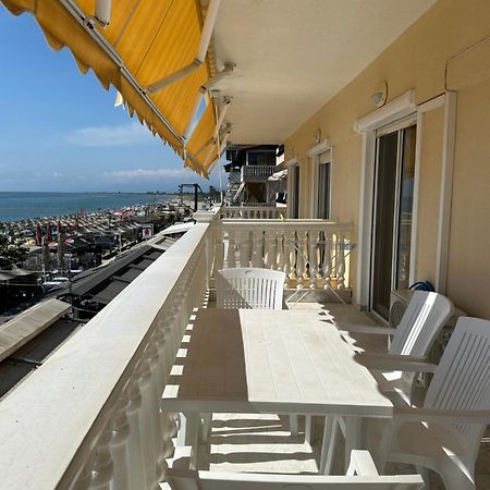 Olympic Beach Rooms Ngoại thất bức ảnh